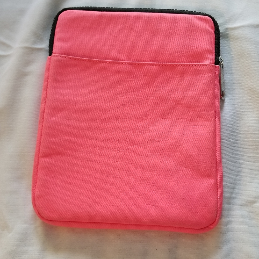 Pink Vs Tablet Case - image 2